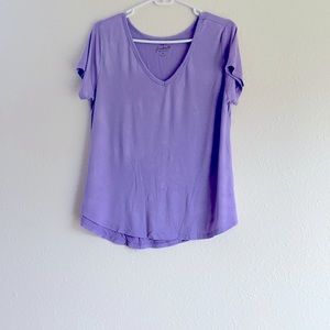 Rue 21 Relaxed Fit t-shirt.
